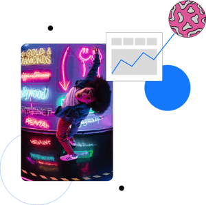 En mann danser energisk under neonlys, grafiske overlegg og fargerike sirkler.